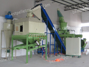 cooling system in biomass pelletizing process